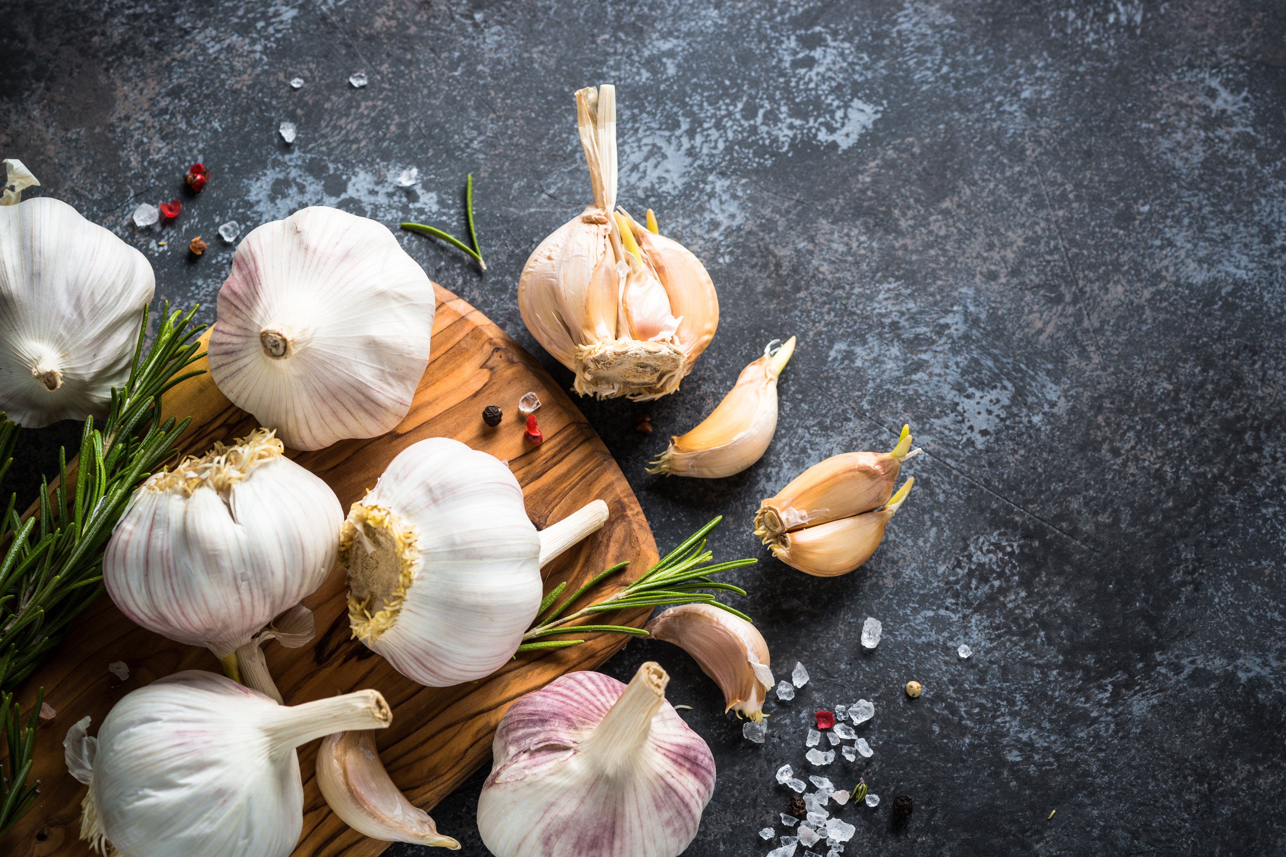 5 Health Benefits of Garlic, According to the Latest Science